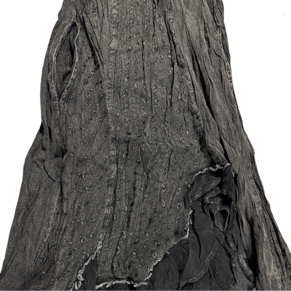 Young Threads Effortless Elegance Sheared & Elastic V-neck Dress - Picture 9 of 12
